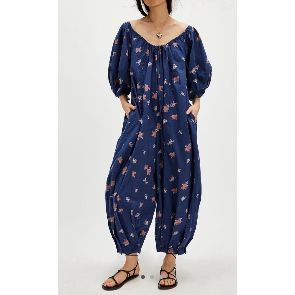 Free People Bop Around Printed Jumpsuit Tapered Leg Floral Navy Printed S 286724